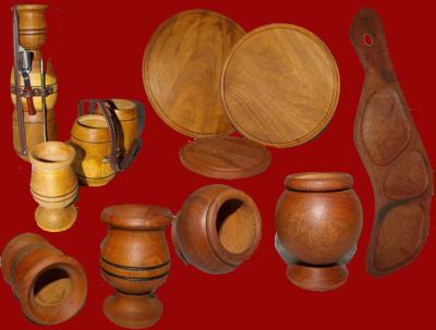 mates tablas de picadas y platos de algarrobo