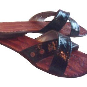 Fabricantes de Sandalias y Bolsos en cuero y simil