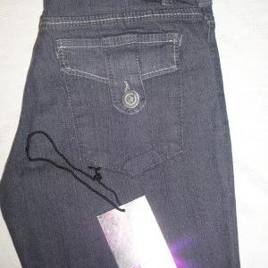 Jeans chupines elastizados rectos apliques bordados en Feria