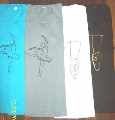 Remeras bailarinas otakus 15% desc a partir de 10 unid JaeZ