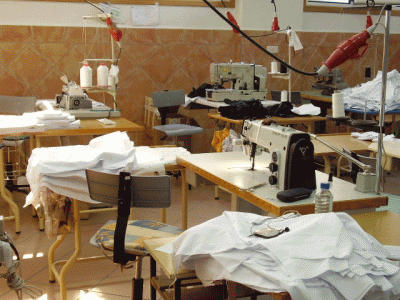 Tallerista fabricante ropa medias confeccion textil indumentaria