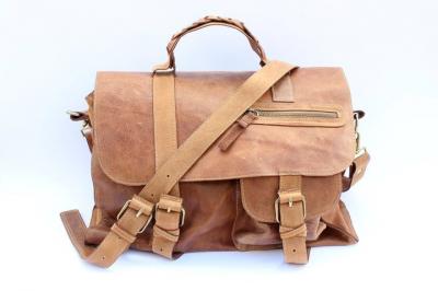 Carteras y Bolsos de Cuero, Camperas de Cuero