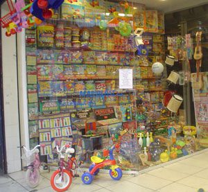 VENTA MAYORISTA DE PRODUC TOCADOR P/ NIÑAS DE LINEA BRATZ