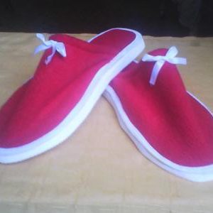Vendo Pantuflas para Damas y Caballeros de Raso Polar Colores Varios Numeros