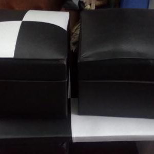 Puff Tapizados Cuero Ecologico Cubo Goma Espuma Alta Densidad Estructura Madera