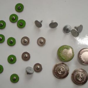 URG. VENTA BOTONES METALICOS APHOLOS