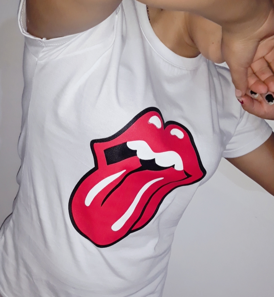 remeras de dama talle únicos que seden del 2 al 4