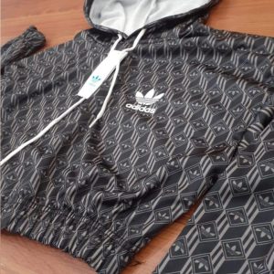 BUSCO CATÁLOGO DE INDUMENTARIA DEPORTIVA MAYORISTA, BUENA CALIDAD